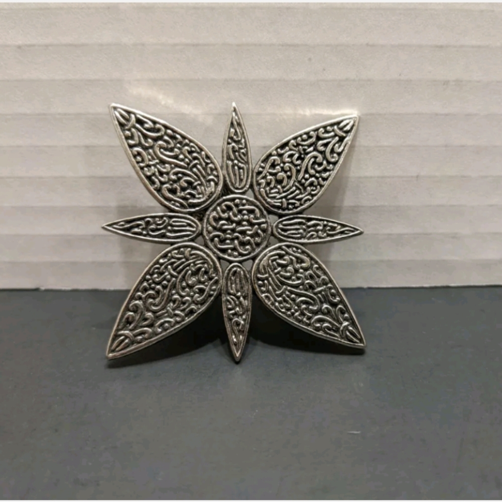 Vintage John Hardy Silver Tone Snowflake Napkin Clip Pin Dress Scarf Clip